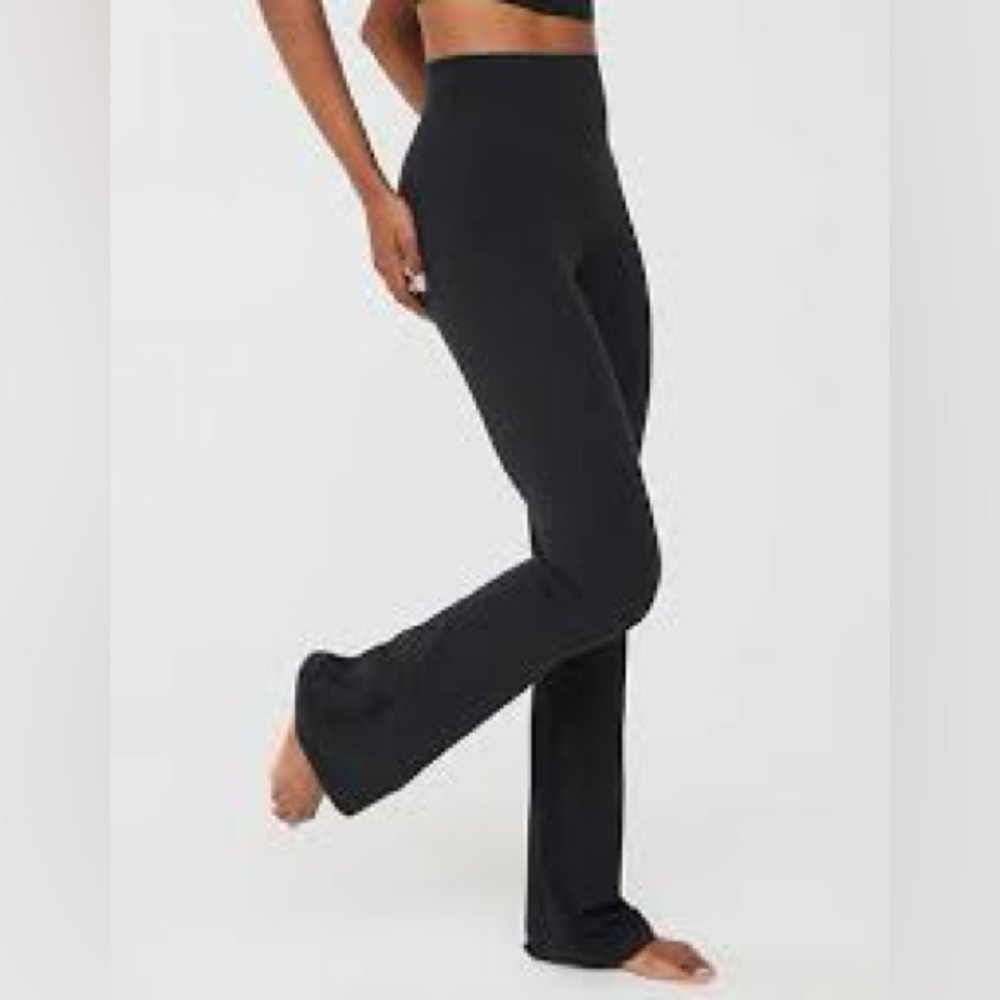 Offline By Aerie OG Black Flare Leggings